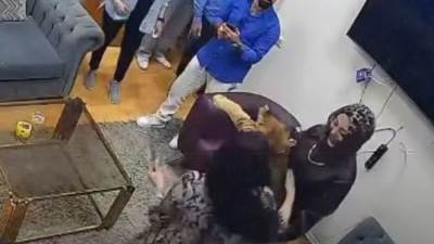 إصابة مروة عبدالمنعم في الكتف بعد هجوم شبل أثناء تصوير برنامج تلفزيوني