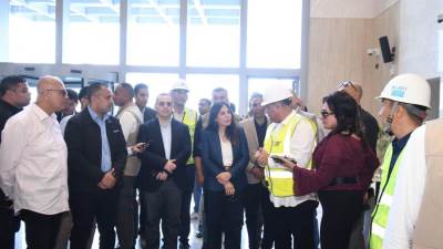 وزيرة الإسكان تتفقد أبراج الداون تاون والحي اللاتيني ومركز المؤتمرات والمعارض بمدينة العلمين الجديدة