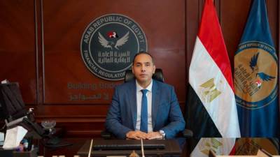 ضم الدكتور إسلام عزام رئيس الرقابة المالية إلى مجلس إدارة هيئة الاستثمار