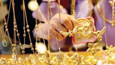 أسعار الذهب في مصر اليوم الجمعة 15 مايو.. عيار 21 يسجل 6955 جنيهًا