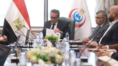 وزير الصحة يبحث مع مستثمر أمريكي فرص التعاون في الاستثمار الدوائي والرعاية الصحية بمصر