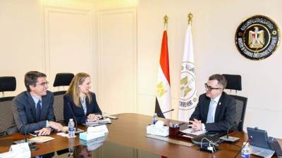 وزير التخطيط والتنمية الاقتصادية يلتقي المدير الإقليمي للبنية التحتية بالبنك الدولي لبحث "التمويل المبتكر" وتطوير قطاع السياحة