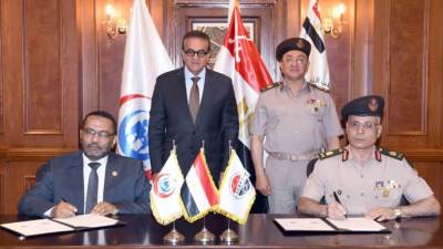 القوات المسلحة توقع بروتوكول تعاون مع وزارة الصحة وتفتتح مركز الباثولوجى بمعامل القوات المسلحة للبحوث الطبية وبنك الدم