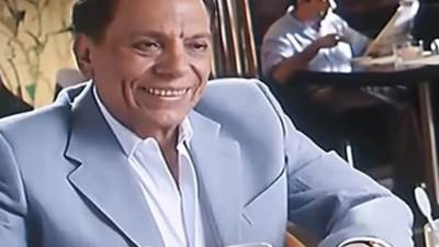 عادل إمام.. “الزعيم” الذي تحوّل إلى ذاكرة كاملة في وجدان العرب