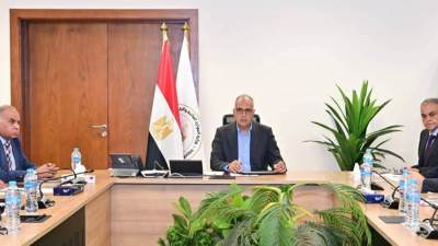 الدكتور سويلم يتابع حالة المنظومة المائية بزمام محافظة البحيرة خلال فترة أقصى الاحتياجات المائية