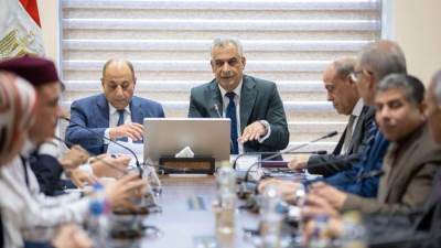 وزير الدولة للإنتاج الحربي يناقش الموازنة التخطيطية للوزارة والهيئة عن العام المالي (2027/2026)