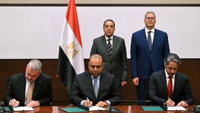 توقيع مذكرة تفاهم بين البترول وشركة إكسون موبيل العالمية وشريكتها شركة قطر للطاقة