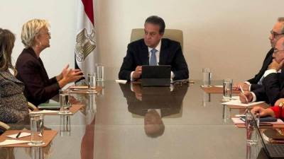 وزير الصحة يبحث مع نوفارتس وباير تعزيز صحة القلب في مصر