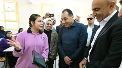رئيس الوزراء يزور مجمع مدارس الجمهورية الجديدة ببولاق الدكرور