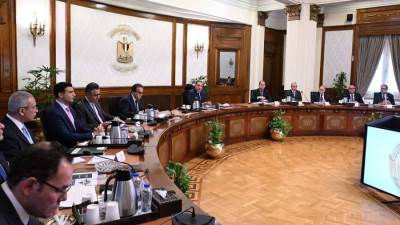 رئيس الوزراء يتابع موقف تعديلات قانون نظام التأمين الصحي الشامل