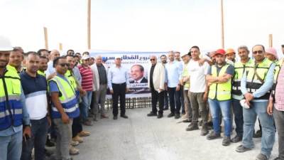 وزير النقل يجري جولة موسعة بالخط الأول لشبكة القطار الكهربائي السريع