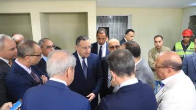 وزير التعليم العالي يتابع مستجدات تنفيذ الحرم الجديد للجامعة الأهلية الفرنسية بمدينة الشروق