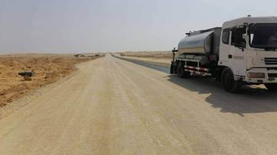 وزيرة الإسكان تتابع موقف تنفيذ المرافق والطرق لقطع أراضٍ سكنية بمساحة 1800 فدان بمدينة أكتوبر الجديدة