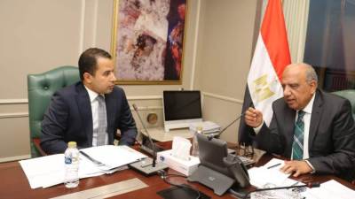 وزير الكهرباء يتابع مع مسئولي شركة تحيا مصر القابضة للاستثمار والتنمية "جهاز تحيا مصر" تطور الأعمال