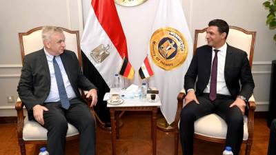 الصناعة يبحث مع سفير ألمانيا لدى مصر سبل تعزيز التعاون الصناعي بين البلدين في القطاعات ذات الاهتمام المشترك 
