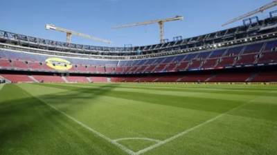 برشلونة يواجه أزمة جديدة تتعلق بتمويل استكمال أعمال تجديد ملعب كامب نو ومشروعات أخرى