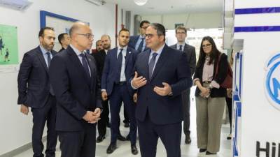 وزير الاستثمار والتجارة الخارجية يشارك في افتتاح خط الإنتاج الجديد لشركة دانون مصر 