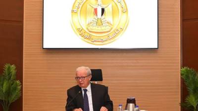 نائب رئيس مجلس الوزراء للشؤون الاقتصادية يتابع جهود تطوير الأداء بالجهاز الإداري للدولة