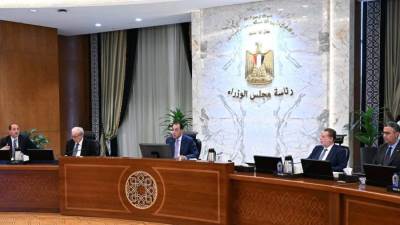 رئيس الوزراء يترأس اجتماع المجموعة الوزارية الاقتصادية