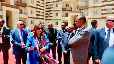 الرئيس الإريتري يزور وحدات المبادرة الرئاسية "سكن لكل المصريين" بمدينة حدائق العاصمة