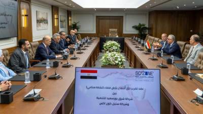 رئيس قناة السويس يشهد توقيع مشروع شركة "ستيل كون" للصناعات الإنشائية والأجزاء المعدنية