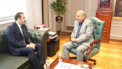 وزير الكهرباء يبحث مع جهاز مستقبل مصر مشروعات الطاقة المتجددة وتخزين الكهرباء