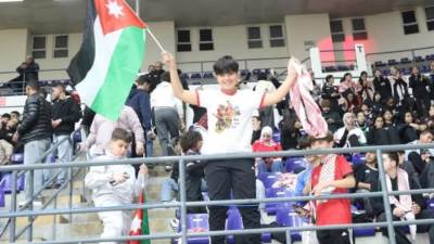 حمى المونديال تبدأ الليلة.. الميادين والساحات بالأردن تحتشد لمتابعة افتتاح كأس العالم