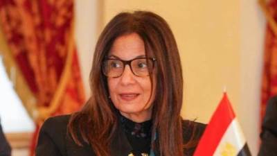 وزيرة الثقافة ورئيس جامعة "السوربون الجديدة" يضعان في باريس رؤية مشتركة لتطوير الصناعات الإبداعية