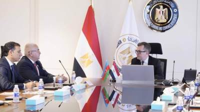  وزير التخطيط والتنمية الاقتصادية يبحث مع سفير أذربيجان صياغة مرحلة جديدة من الشراكة التنموية وتوسيع الاستثمارات المشتركة