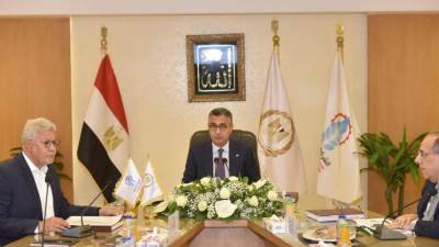 وزير التموين والتجارة الداخلية يترأس اجتماع الجمعية العامة للشركة القابضة للصناعات الغذائية