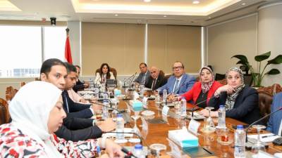 وزيرة الإسكان تتابع الموقف التنفيذي لمحوري اللواء عمر سليمان ومحمد نجيب ومستجدات مشروع تطوير موقع التجلي الأعظم