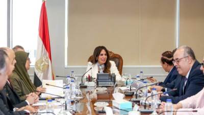 وزيرة الإسكان تتابع آخر مستجدات مشروع قانون الاتحاد المصري للمطورين العقاريين