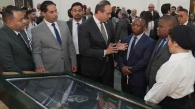 رئيس وزراء صربيا يزور جناح الهيئة العامة للرعاية الصحية في معرض الصحة الأفريقي