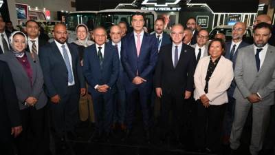 وزير الصناعة يشارك بفعاليات افتتاح النسخة الثالثة من معرض الأهرام لسيارات النقل 2026