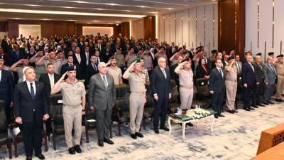 الأكاديمية العسكرية المصرية تنظم مراسم الإحتفال بتخرج الدورة التدريبية المجمعة للمرشحين للتعيين بعدد من الوزارات بعد إنتهاء فترة تأهيلهم
