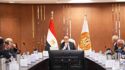 وزير العمل خلال رئاسته لاجتماع "الصندوق": تنفيذًا لتوجيهات الرئيس السيسي.. صندوق إعانات الطوارئ يقدم "إعانات" لـ 441 ألف عامل بـ2.557 مليار جنيه في أوقات التحديات