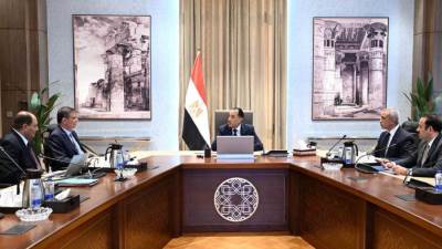 رئيس الوزراء يعقد اجتماعاً لبحث التوسع في إنشاء عدد من محطات الثروة الحيوانية الحديثة