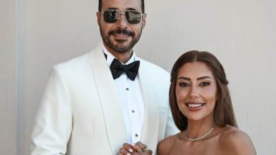أحمد السعدني يعلن زواجه من الروائية ميرنا الهلباوي