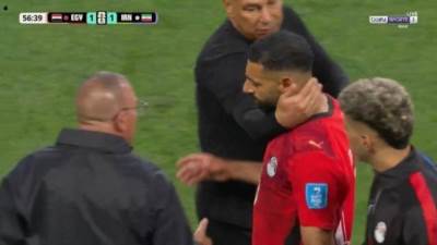 حسام حسن عن تغيير محمد صلاح: هو اللي طلب الخروج وننتظر تشخيص إصابته