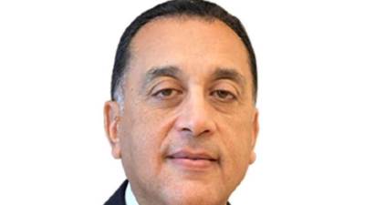 رئيس الوزراء يهنئ الرئيس السيسي بذكرى ثورة الثلاثين من يونيو المجيدة