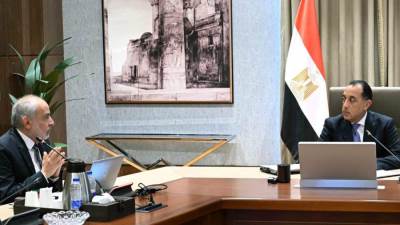 رئيس الوزراء يتابع مخطط تطوير منطقة نزلة السمان ومشروع إحياء "قرافة المماليك"