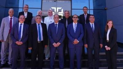وزير العمل يتفقد "راميدا" للصناعات الدوائية بالجيزة
