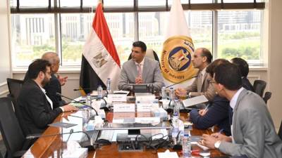 وزير الصناعة يبحث مع شركة سبكترم للصناعات التشخيصية الطبية لبحث خطط الشركة المستقبلية للتوسع بالسوق المصري