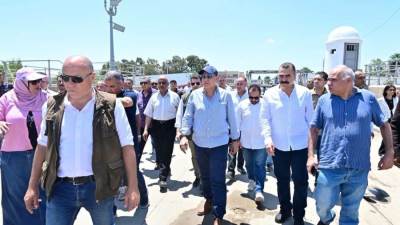 وزير الري يتفقد قناطر إدفينا على فرع رشيد لمتابعة كفاءة التشغيل