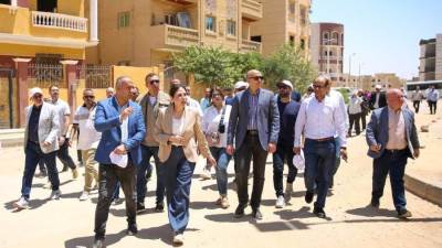 وزيرة الإسكان تتوجه إلى الحي المتميز بمدينة بدر لمتابعة الأعمال الجارية