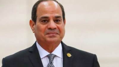 الرئيس السيسي يعود إلى مصر بعد زيارتين إلى قطر والبحرين