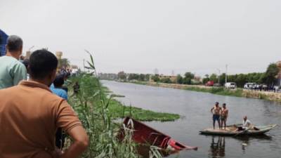 مصرع سيدتين وإصابة 9 أشخاص في انقلاب سيارة نقل بترعة في البحيرة