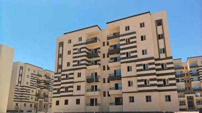 وزيرة الإسكان تتابع موقف تنفيذ عدد من المشروعات السكنية والخدمية بمدن قنا الجديدة والمنيا الجديدة والعبور وسوهاج الجديدة