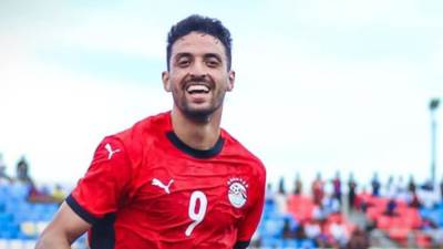 الأهلي يجدد عقد طاهر محمد طاهر حتى 2029 لمدة موسمين إضافيين