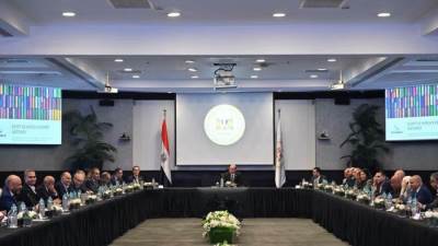 وزير الاستثمار والتجارة الخارجية يلتقي مجموعة موانئ دبي والمجالس التصديرية لبحث الشراكة لزيادة نفاذ الصادرات المصرية في إفريقيا 
